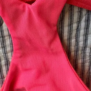 Lululemon Athletica Vibrant Coral Sports Bra thumbnail 4