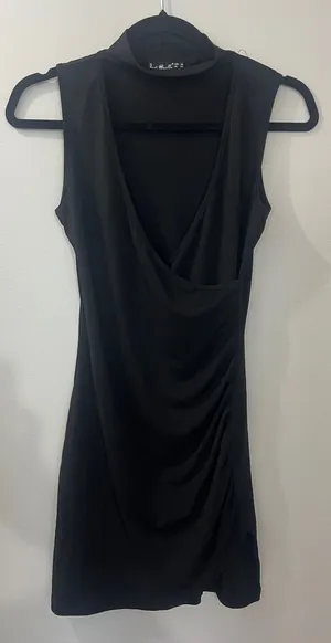Just Quella Sleeveless Black Draped V-Neck Dress thumbnail 1