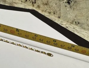 Women’s Pretty Signed Avon Gold Tone / Rhinestone Butterfly Beaded Necklace thumbnail 9