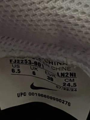 Nike Women’s Dunk Low Sneakers 6.5 thumbnail 4