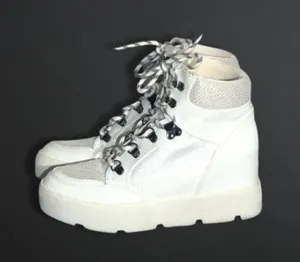 Madden Girl Cream Vegan Leather Lace Up Boots 7.5 thumbnail 1