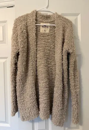 Hollister Cardigan thumbnail 1