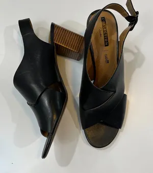 Clarks deva janie black leather Heeled sandals size 11 thumbnail 1