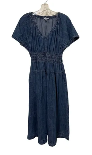 Free Assembly Women’s XS Blue Denim Midi Dress Pullover Smocked Waist V-Neck thumbnail 1