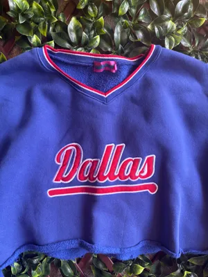 EDIKTED “Dallas” crop sweatshirt Size Medium  thumbnail 4