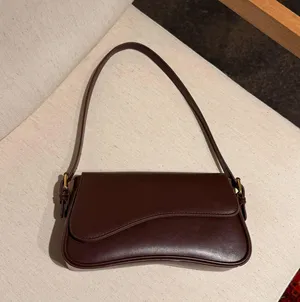 Amazon Shoulder Bag thumbnail 1