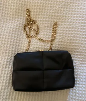 Black Quilted Bag thumbnail 1