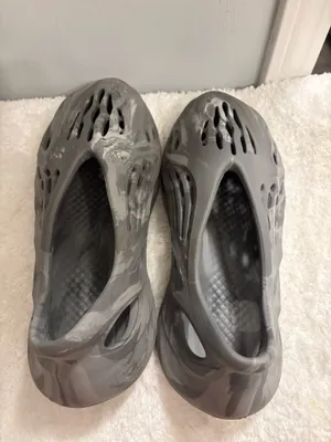 Adidas Foam Rubber Shoes Sz9 Gray Size 9 thumbnail 8