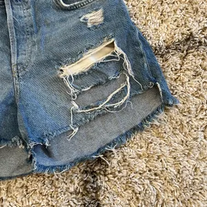 GUC Distressed Exposed Pockets Shorts thumbnail 3