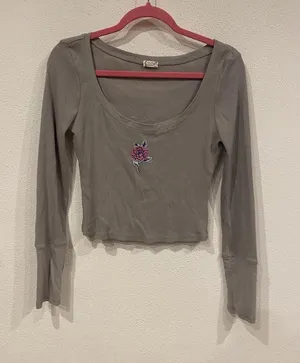 Free People Shirt Womens Medium Gray Embroidered Scoop Neck Long Sleeve Cropped thumbnail 1