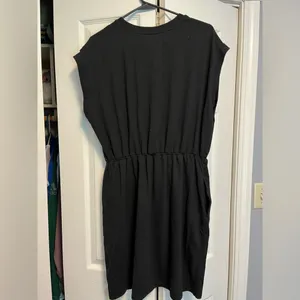 Women’s XL Comfy Dress thumbnail 5