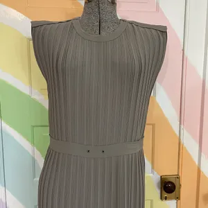 Club Monaco Fossil Green Micro Pleated Column Midi Dress Banded Waist Sz 00 💚🎀 thumbnail 4