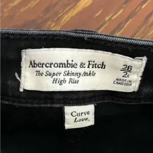 Abercrombie & Fitch Super Skinny Ankle High Rise Jeans 2R thumbnail 2