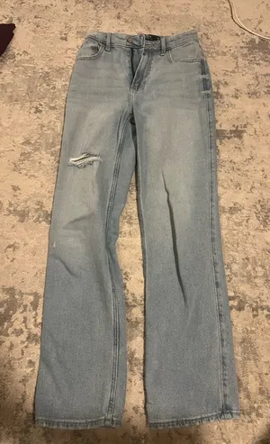 Hollister Jeans thumbnail 1