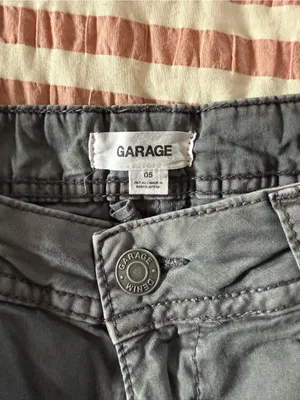 Garage low waisted gray cargo pants thumbnail 3