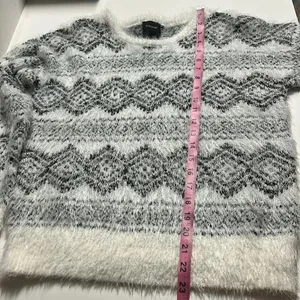 New cozy xs sweater cliche brand fuzzy‎ soft comfortable pattern sweater winter thumbnail 3