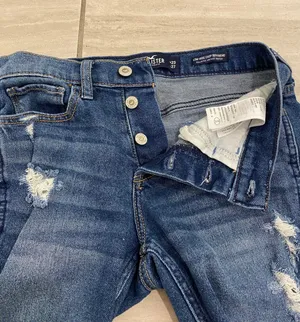 Hollister Low Rise Distressed Boyfriend Jeans thumbnail 8