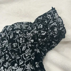 Vintage‎ Arlett Black and White Floral Lace Blouse thumbnail 4