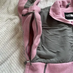 Small The North Face Pink Gray Fleece Coat Jacket thumbnail 9