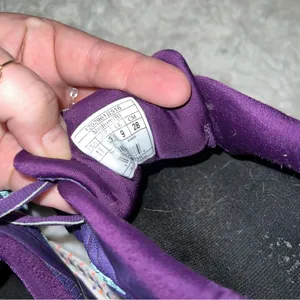 Purple Women’s Brooks Tennis Shoes Size 11 thumbnail 6