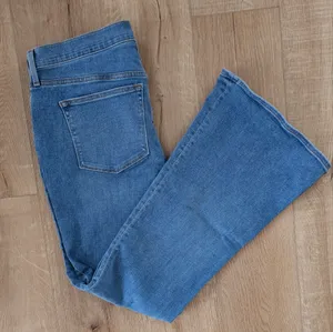 J.Crew Full-Length Flare Jeans – Size 32 thumbnail 5