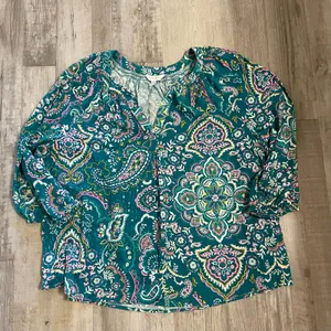 Crown & Ivy PL Paisley 3/4 Sleeve Peasant Top thumbnail 10