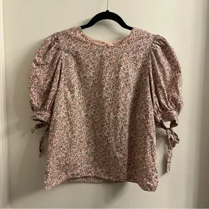 Hyacinth House Fiona Floral Top Small thumbnail 2