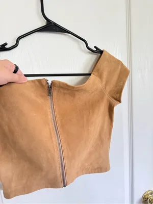 Alice + Olivia Gracelyn Off Shoulder Suede Crop Top thumbnail 7