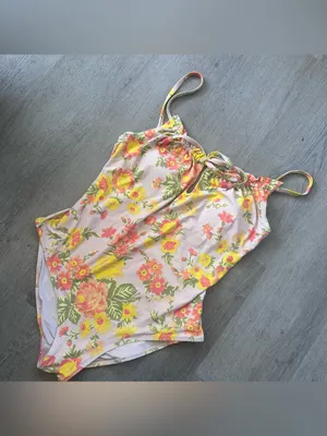 Aerie One Piece Cheeky Swimsuit Low Back Women’s Medium White Floral Beach thumbnail 3