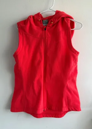 Nike Fit Therma Womens Red Fleece Full Zip Hooded Vest Size Medium vintage thumbnail 1