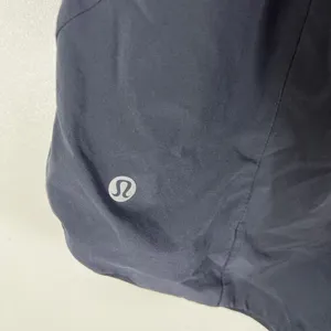 Lululemon Tracker Shorts Reversible Blue 4” Inseam Women’s Size 4 Choose A Side‎ thumbnail 8