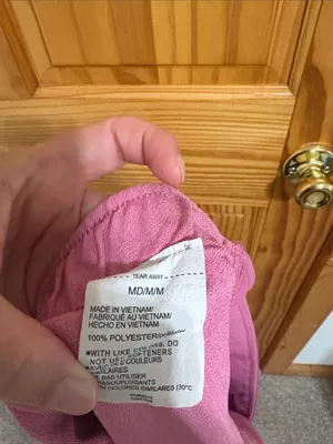 Under Armour Size Medium Pink Athletic Shorts thumbnail 5