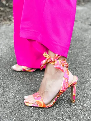 NWT Express Vibrant Pink and Orange Retro Floral High Heel Sandals size 7.5 thumbnail 4