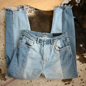 ALL SAINTS Kim Two‎ Tone Asymmetric Hem Jeans in Mid Indigo Size 27 thumbnail 3