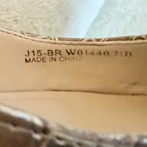 Cole Haan Julianna Low Sling Beige Crock Print‎ Career Slingback Heels size 7.5 thumbnail 9