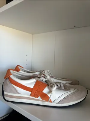 Tory Burch Retro Style Sneakers thumbnail 2