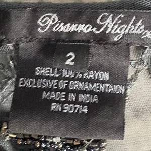 Adrianna Papell Charcoal Sheer Embroidered‎ Blouse Flaw Size 2 thumbnail 4