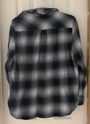H&M Blue plaid flannel  thumbnail 2
