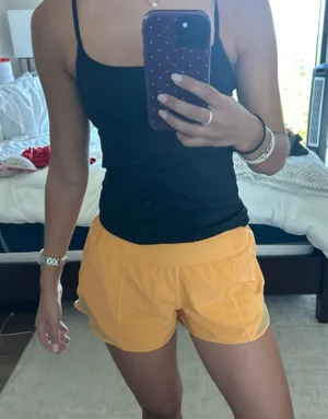 Lululemon Hotty Hot Shorts 6 2.5" thumbnail 1