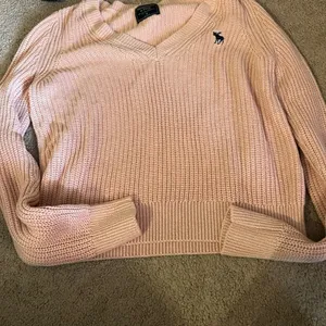 Abercrombie v neck sweater M‎ thumbnail 5