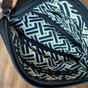Vera Bradley Black Quilted Wristlet Silver Hardware thumbnail 5