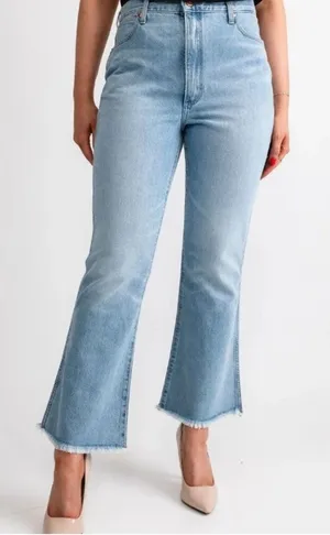 Wrangler wrock high rise‎ kick flare jeans cowgirl back patch sz 31 thumbnail 1