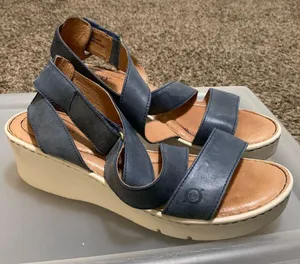 BORN ankle strap wedge woman sandal blue leather size 10 thumbnail 2