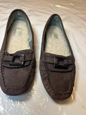 UGG Australia loafers size 7 thumbnail 1