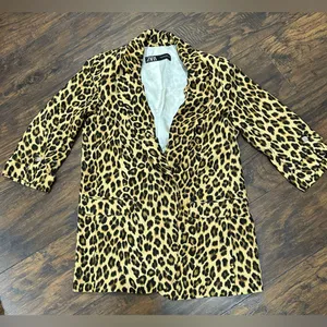 Women’s‎ Zara leopard print blazer small thumbnail 1