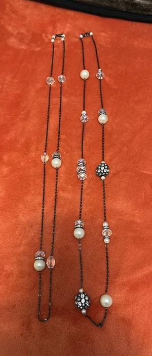 Necklaces with Oversized crystal and pearl style beads thumbnail 1