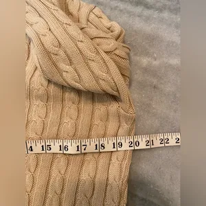 L.L. Bean Size M Tan Khaki Cotton Cable Knit V Neck Pullover Fisherman Sweater thumbnail 8