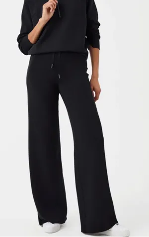 SPANX® AirEssentials Wide Leg Pant thumbnail 1