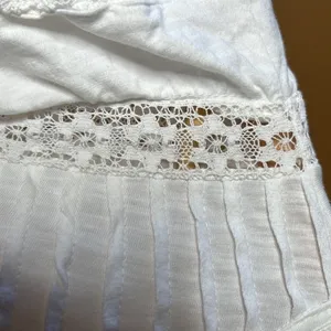 Free People Le Femme Tee White Lace Pleated Cotton Boho Blouse Size XS thumbnail 10