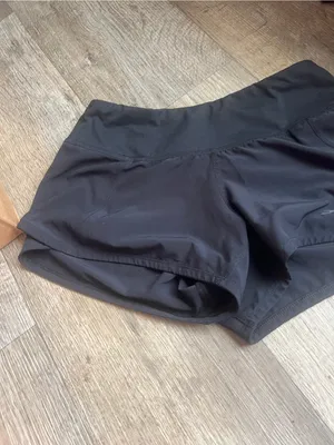 Brooks Women's Black Athletic Running Shorts thumbnail 4